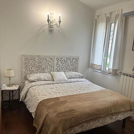 B&B Villa Isabella インペリア エクステリア 写真